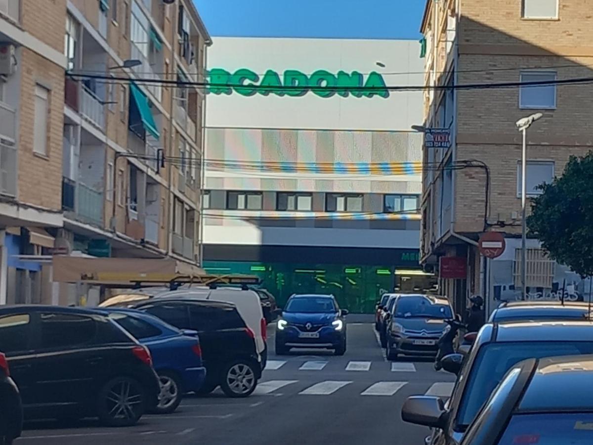 Macarena III Apartments, 300 Meter Zu Playa Del Cura Torrevieja Dış mekan fotoğraf